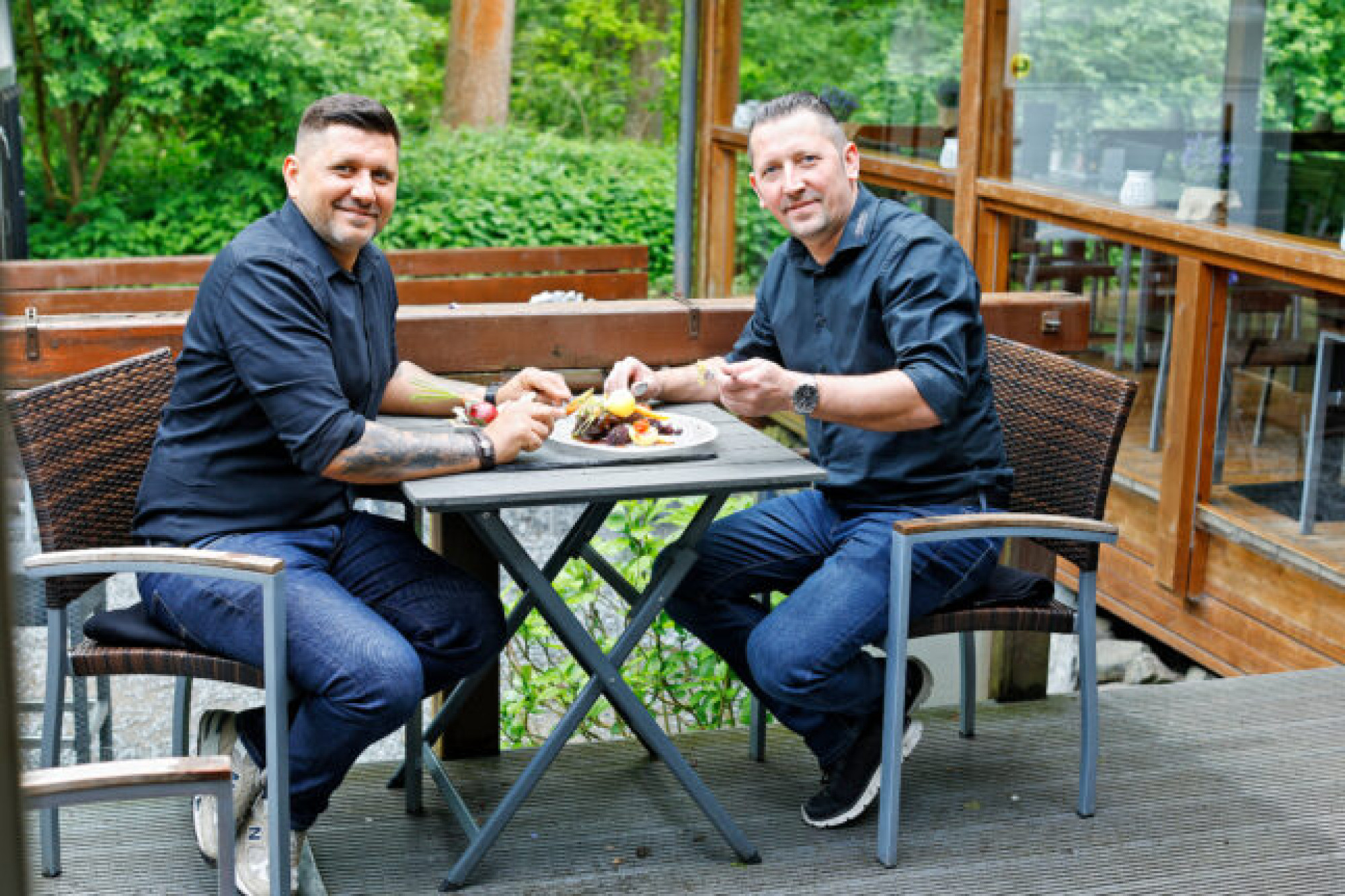 20.05.2026
Oer-Erkenschwick
Mutter Wehner wird von den Brüdern Marcin Kopij und Christof Jan Kopij geführt . 
foto: copyright  marco stepniak  -  

mobil  +49  171-2771906   marco@stepniak-bild.de